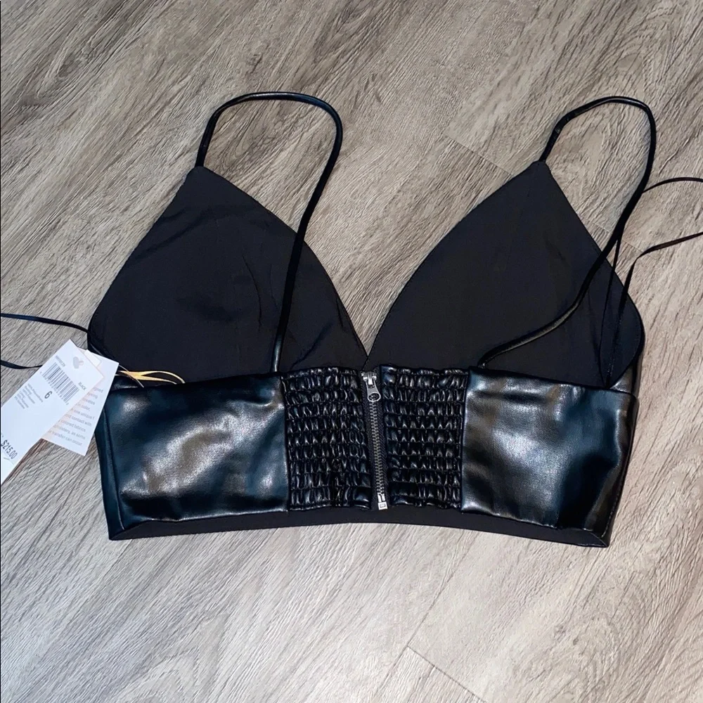 House of Harlow 1960 Vegan Leather Black Set - Picture 7 of 9